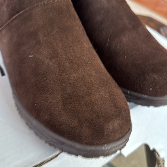 Minnetonka Women's Everett Snow Boot, Chocolate, Size 10 - Picture 8 of 10